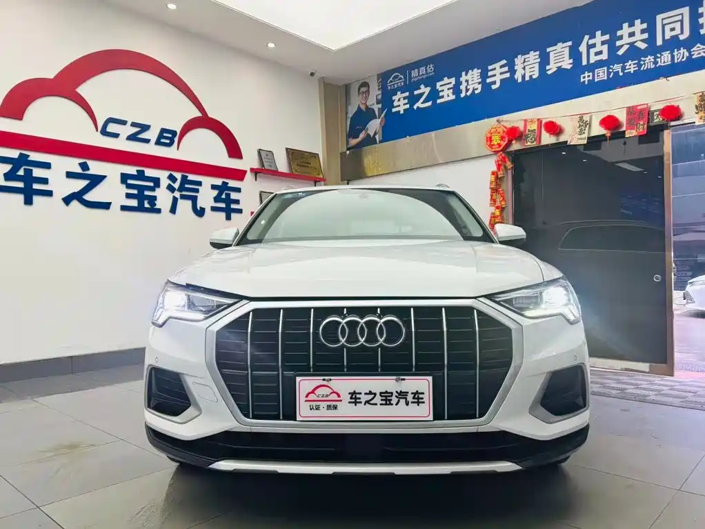 Audi Q3 2019 — фото 2