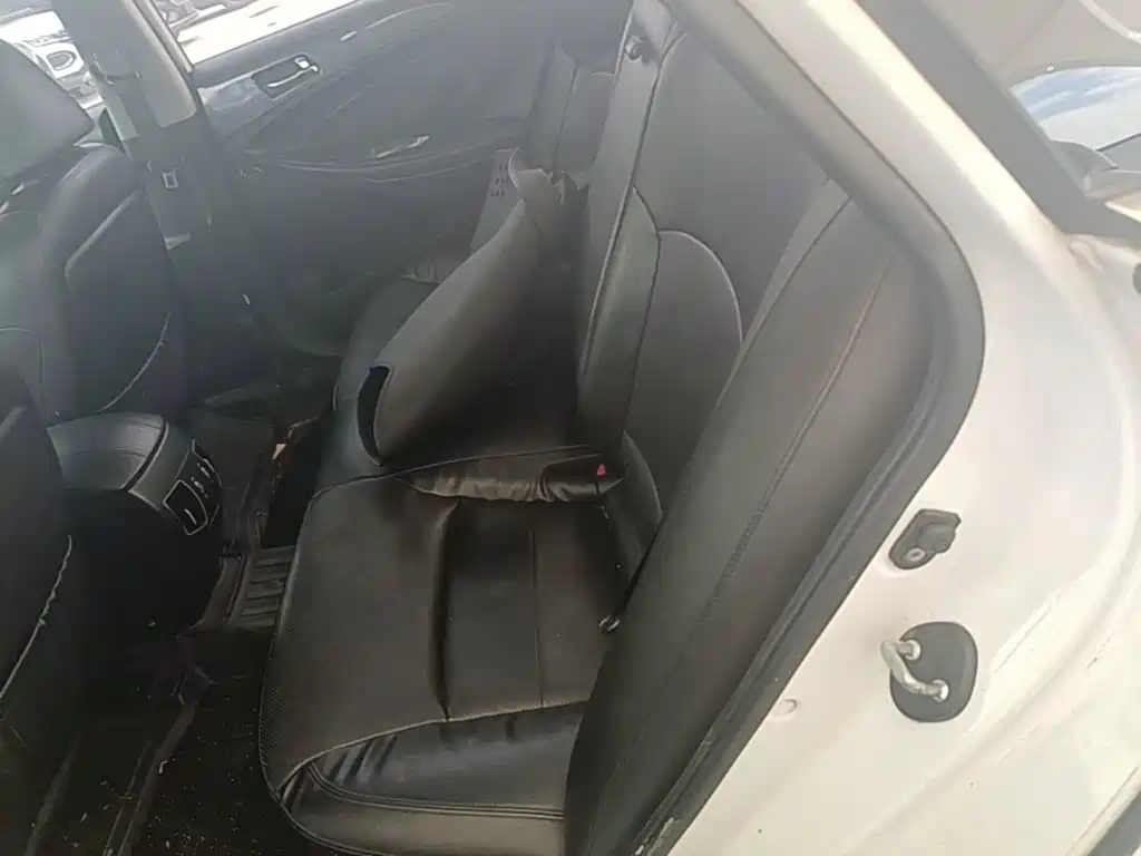 Hyundai Sonata 2015 — фото 17