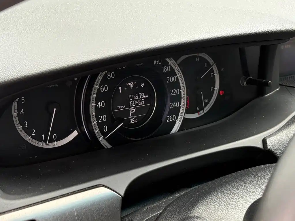 Honda Accord 2015 — фото 6