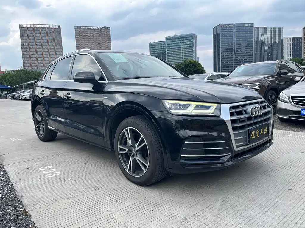 Audi Q5L 2019 — фото 3