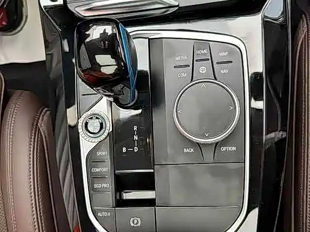 BMW iX3 2021 — фото 14
