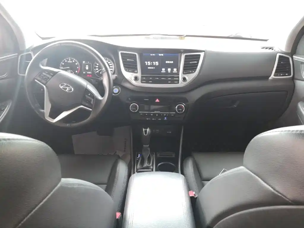Hyundai Tucson 2016 — фото 10