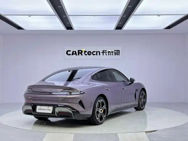 Xiaomi SU7 2025