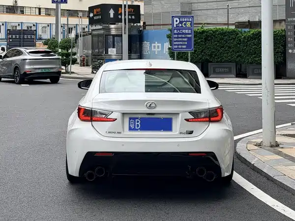 Lexus RC F 2015