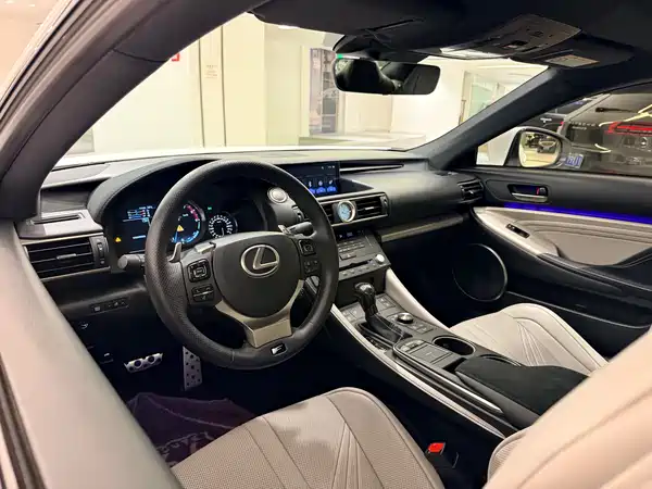 Lexus RC F 2015
