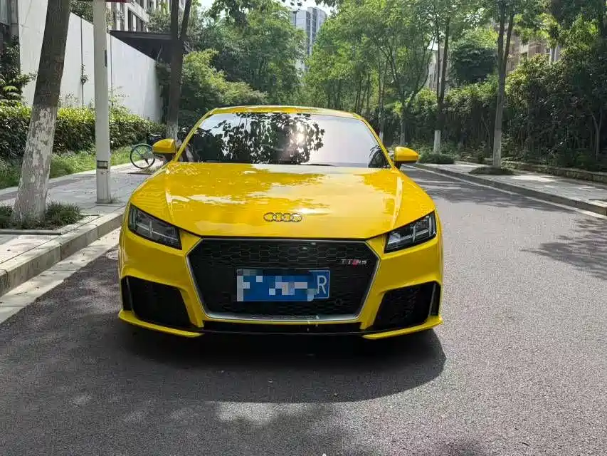 Audi TT 2015