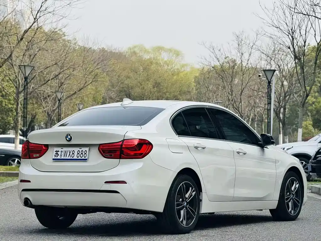 BMW 1 Series 2017 — фото 6