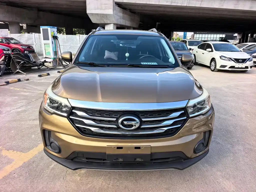 GAC Trumpchi GS4 2017 — фото 2