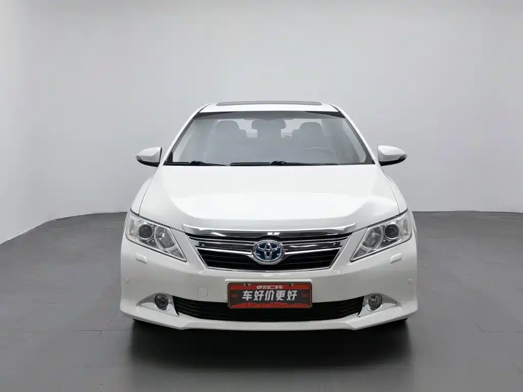 Toyota Camry 2015 — фото 3