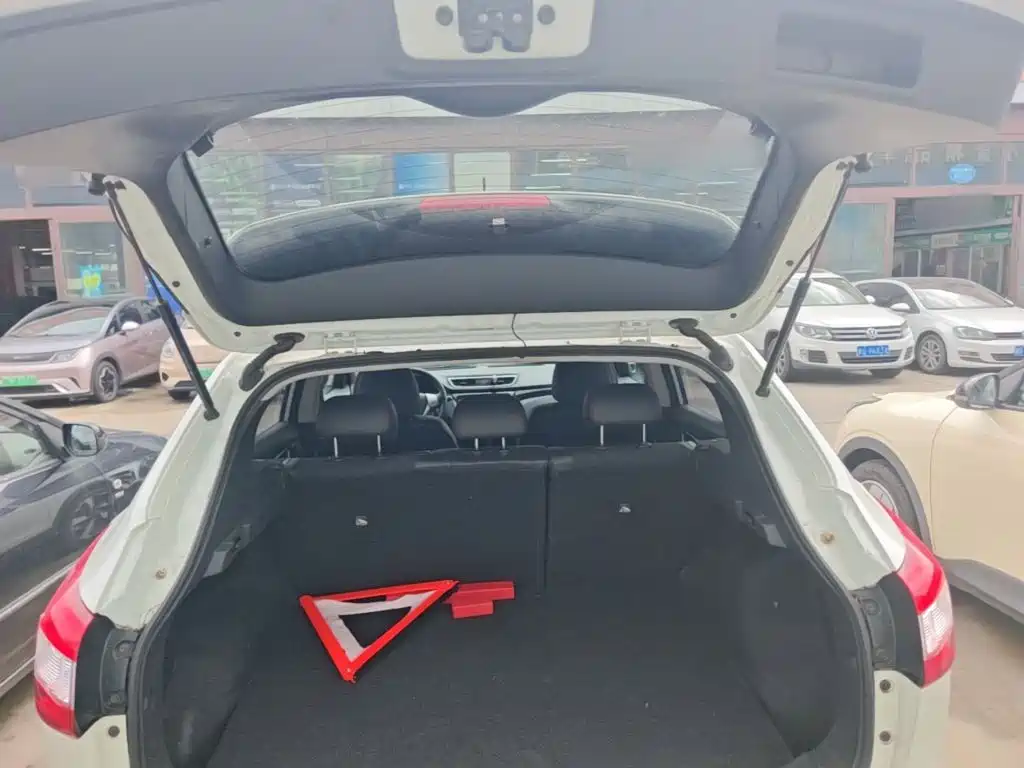 Nissan Qashqai 2018 — фото 19