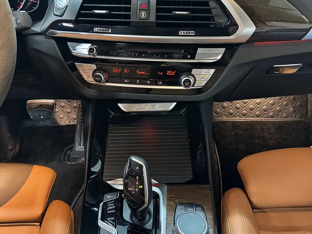 BMW X3 2018 — фото 24