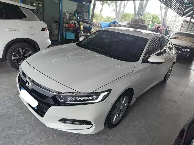 Honda Accord 2020 — фото 1