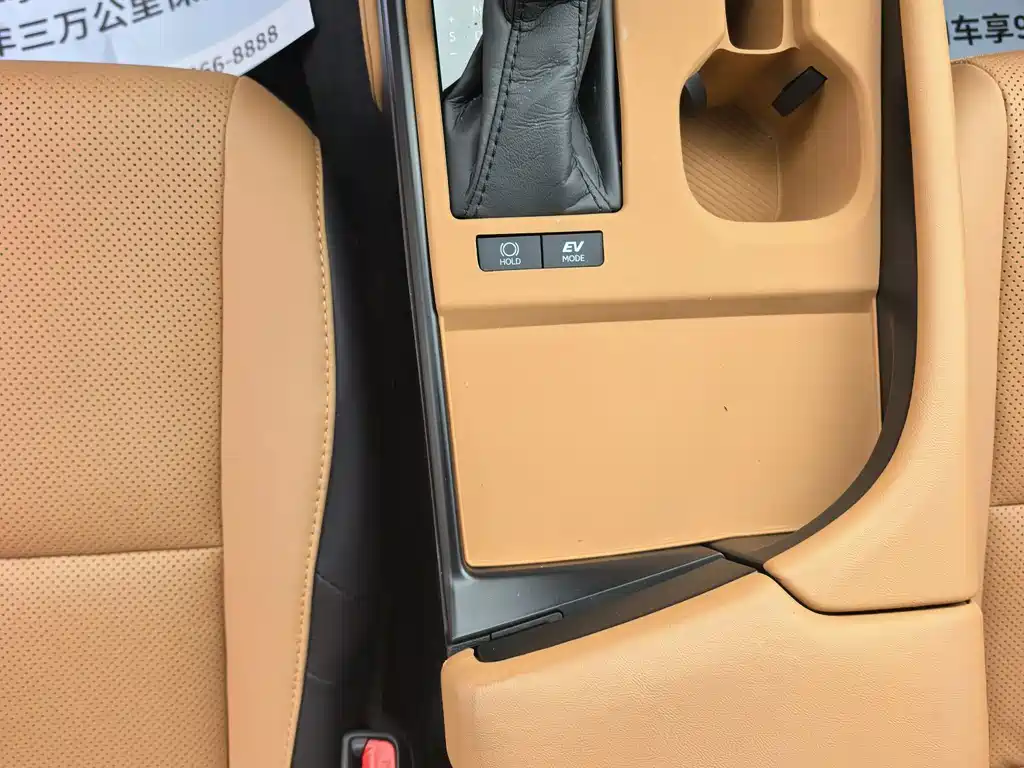 Lexus ES 2025 — фото 11