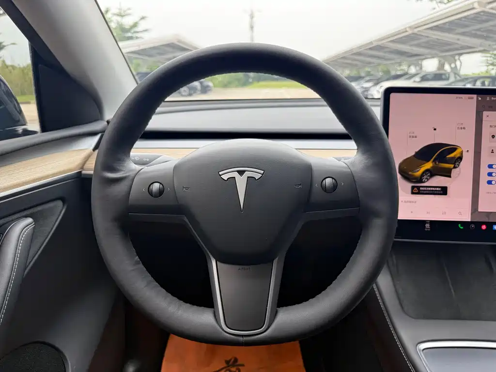 Tesla Model Y 2023 — фото 9