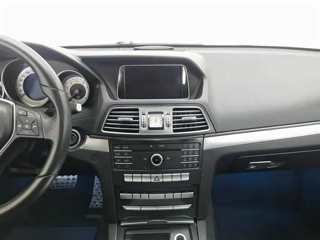 Mercedes-Benz E-Class 2016 — фото 12