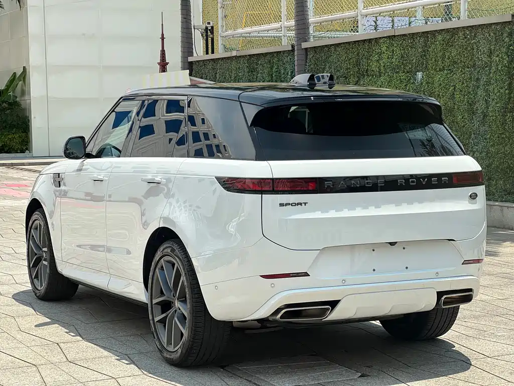 Land Rover Sport 2023 — фото 4