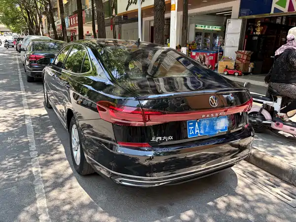 Volkswagen Passat 2023