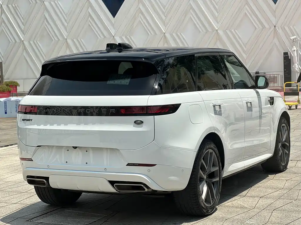 Land Rover Sport 2023 — фото 6