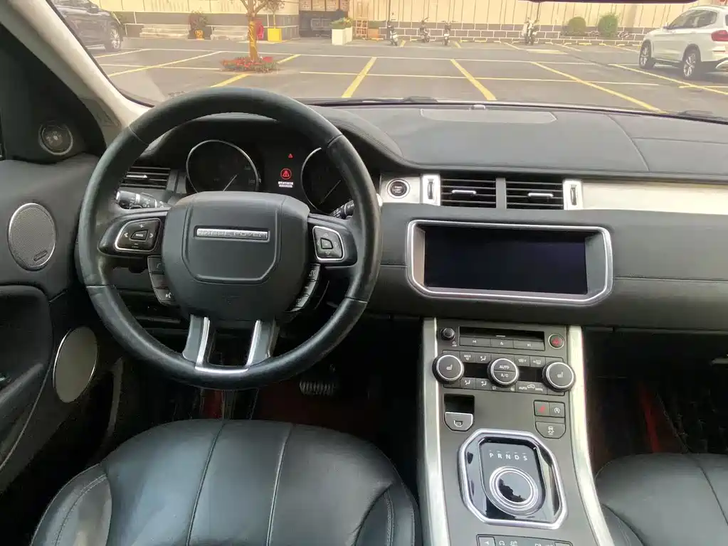Land Rover Evoque 2016 — фото 21