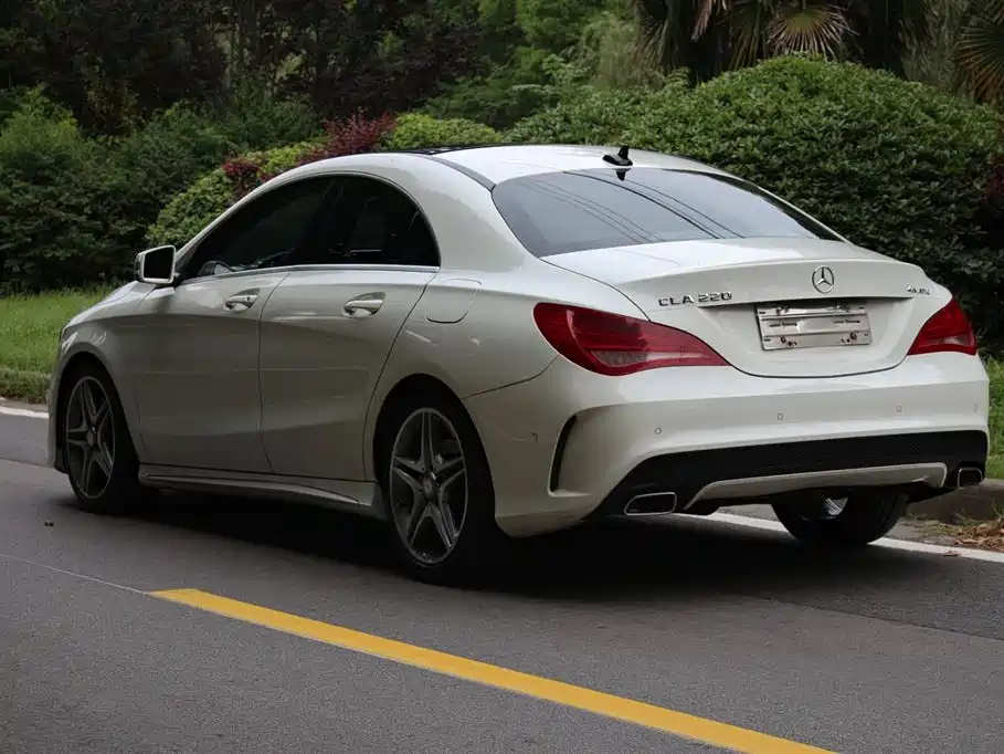 Mercedes-Benz CLA 2016