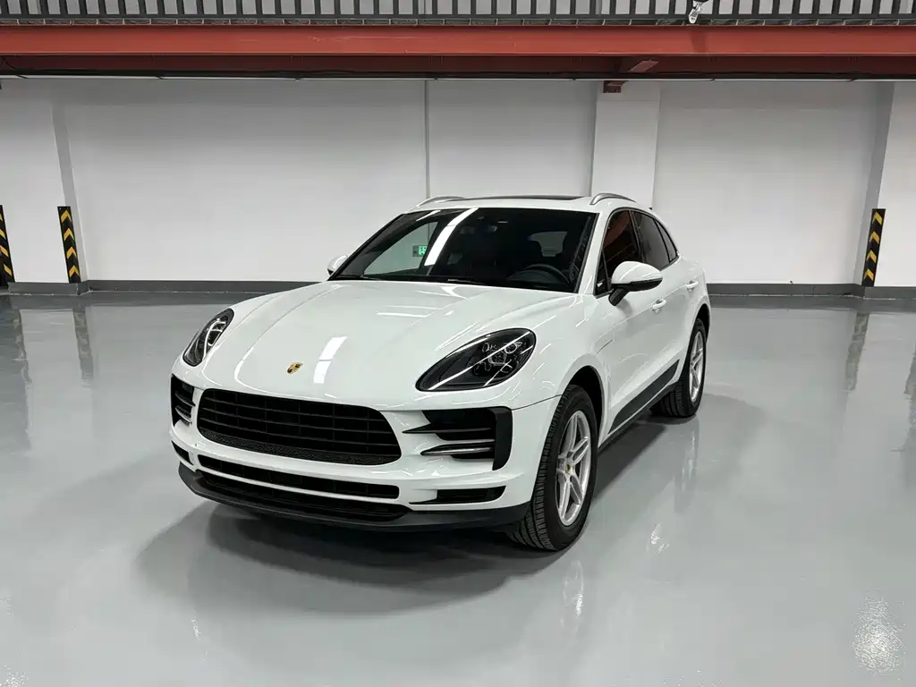 Porsche Macan 2019 — фото 1