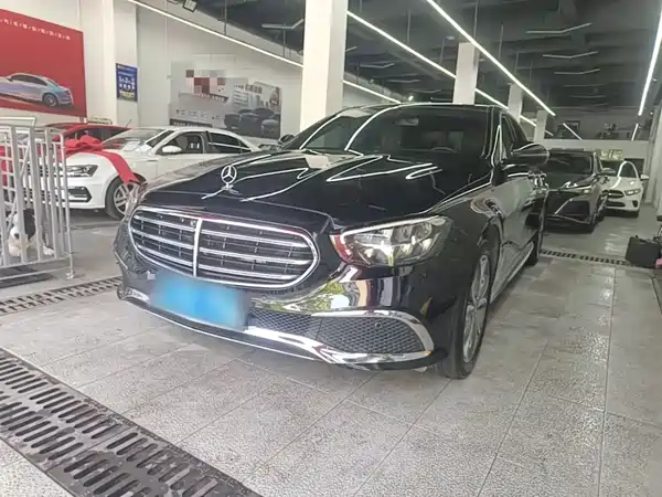 Mercedes-Benz E-Class 2021