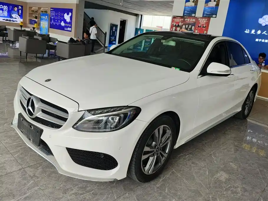 Mercedes-Benz C-Class 2017 — фото 1