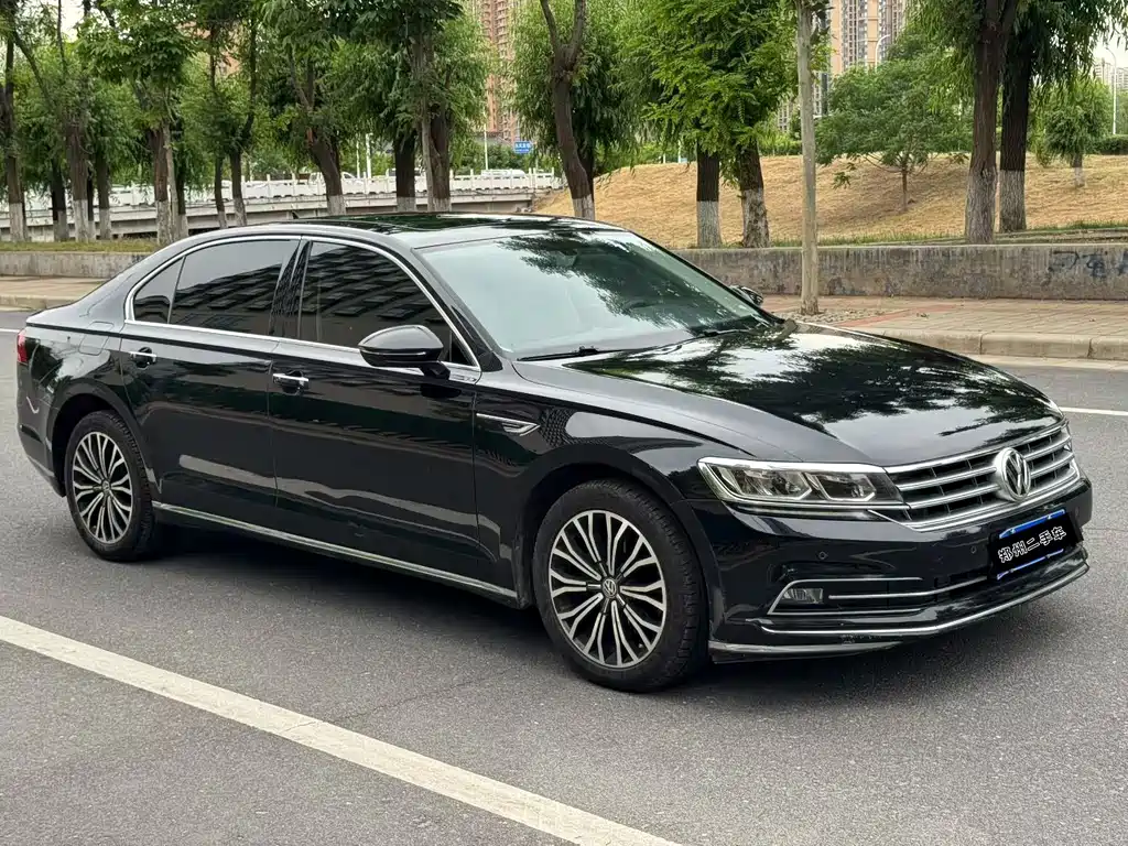 Volkswagen Phideon 2018 — фото 3
