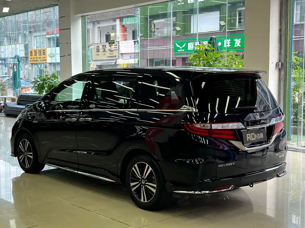 Honda Odyssey 2019 — фото 5