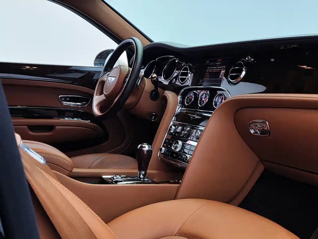 Bentley Mulsanne 2012 — фото 23