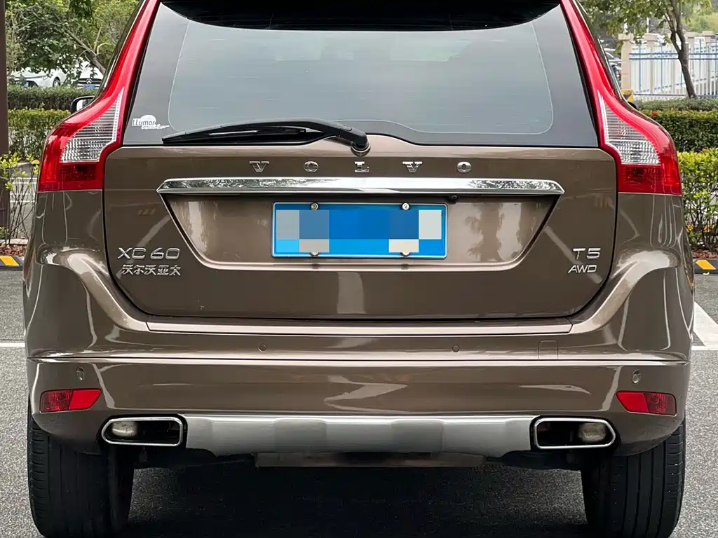 Volvo XC60 2016 — фото 8