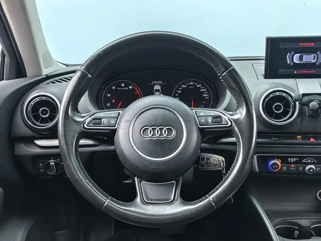 Audi A3 2015 — фото 15