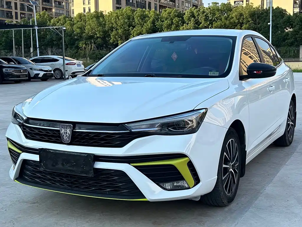 Roewe i5 2022 — фото 1