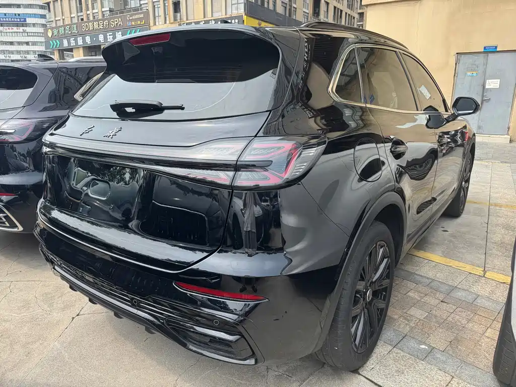 Hongqi HS5 2025 — фото 6