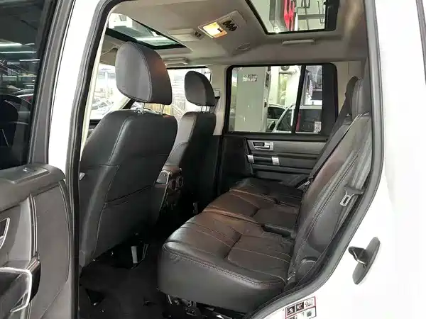 Land Rover Discovery 2016