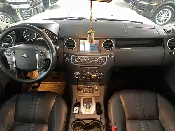 Land Rover Discovery 2016