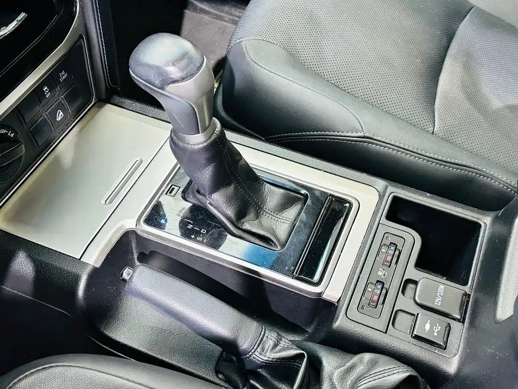 Toyota Prado 2019 — фото 10
