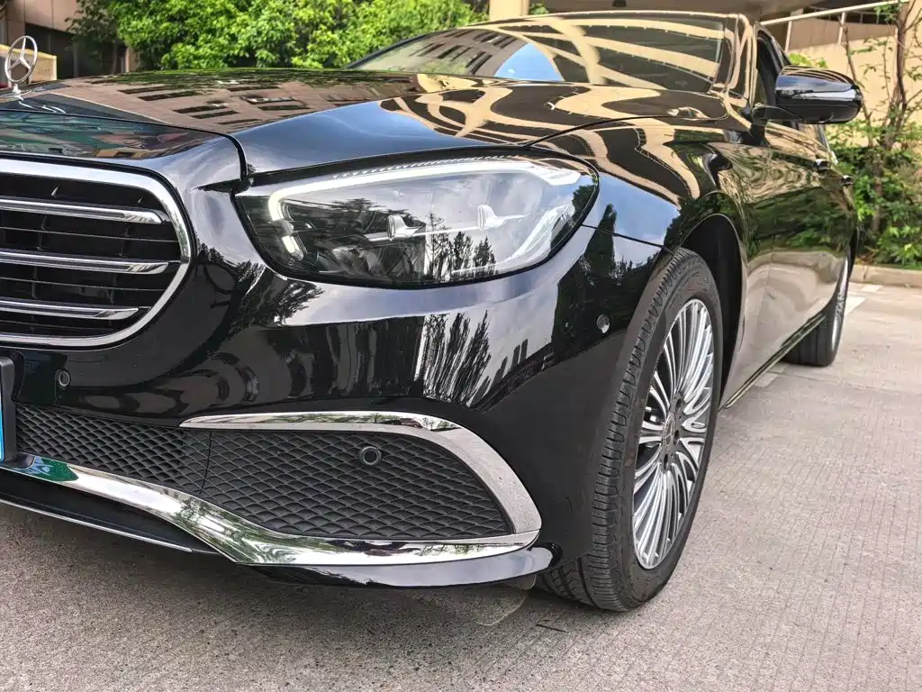 Mercedes-Benz E-Class 2023 — фото 4