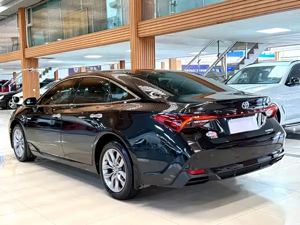 Toyota Avalon 2021