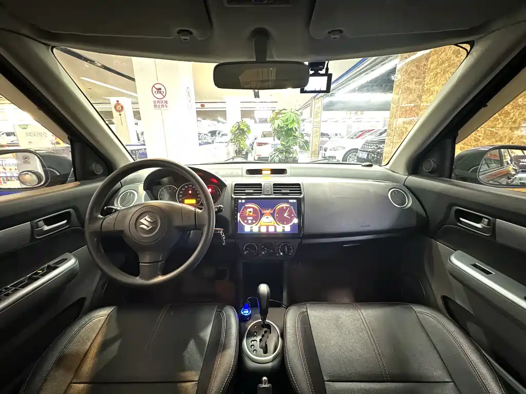 Suzuki Swift 2015 — фото 16