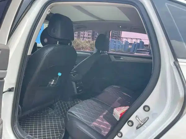 Volkswagen Sagitar 2024