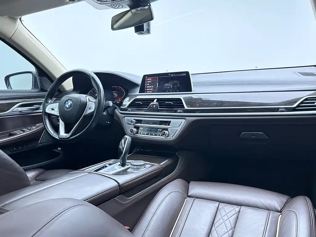 BMW 7 Series 2020 — фото 5