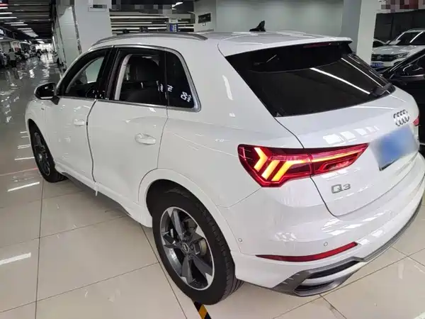 Audi Q3 2021
