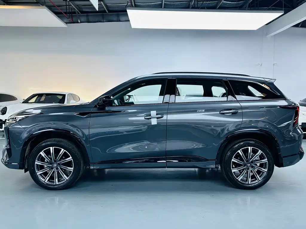 Changan CS75 PLUS 2026 — фото 12