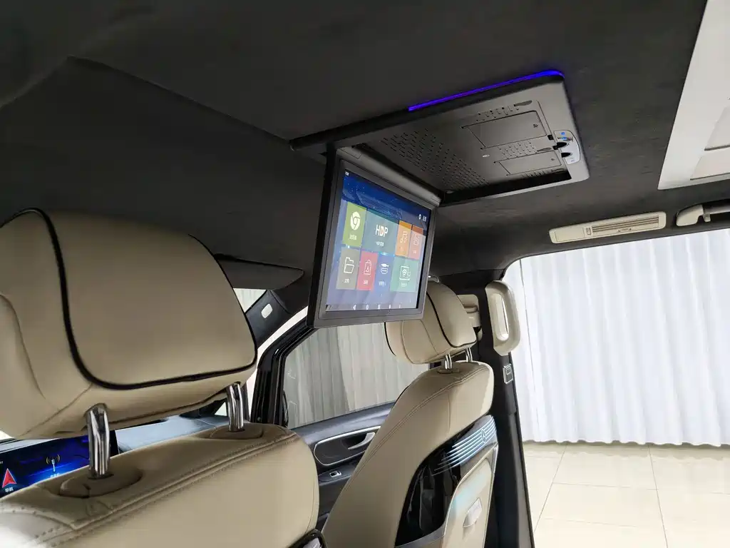 Mercedes-Benz Vito 2023 — фото 30