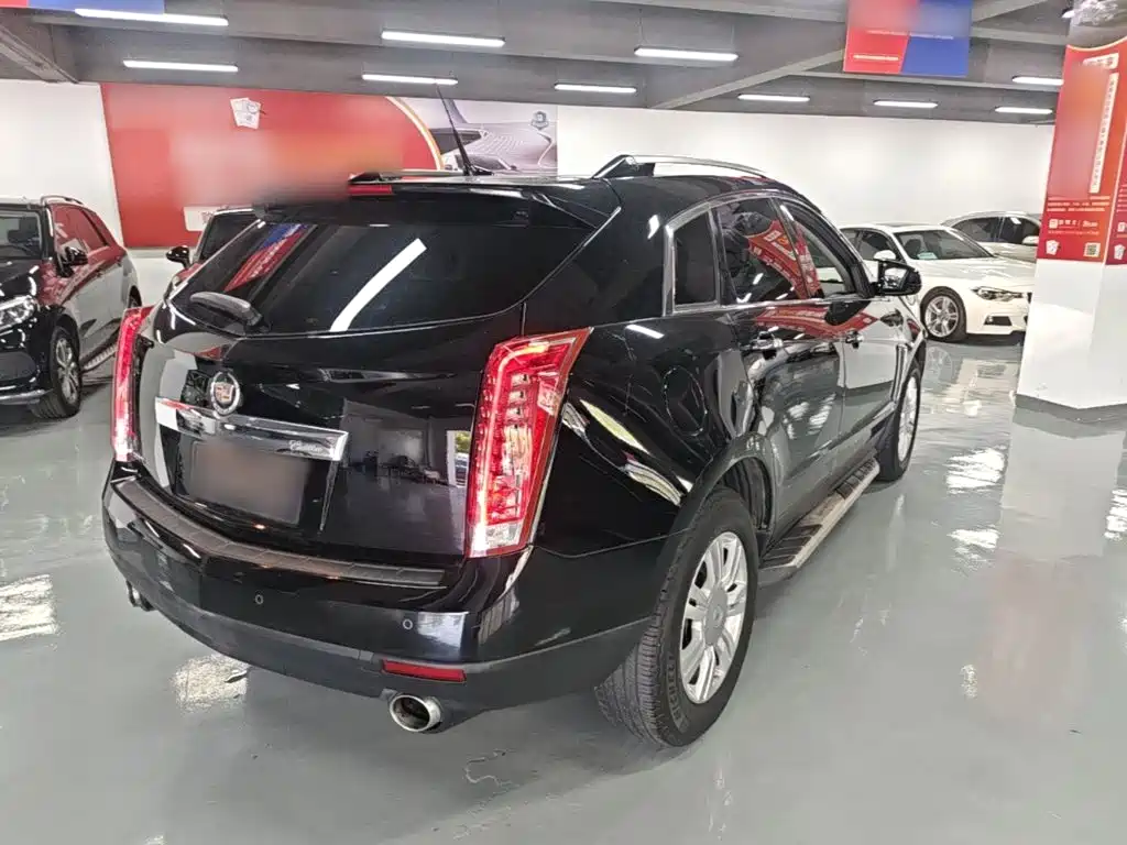 Cadillac SRX 2016 — фото 7