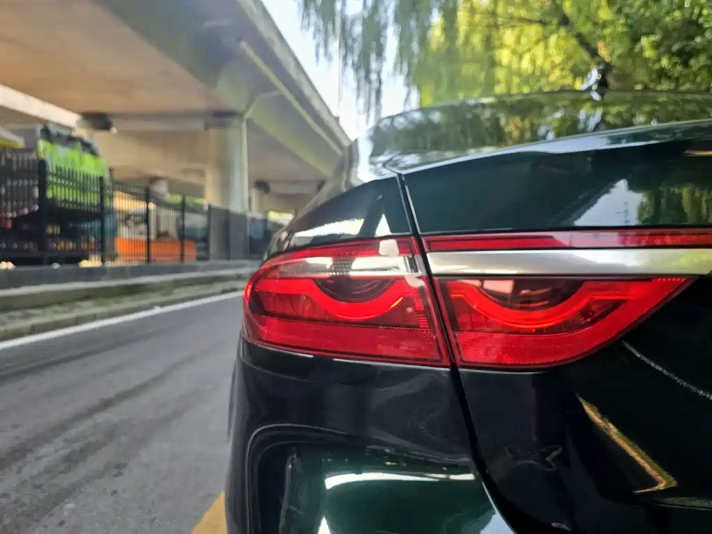 Jaguar XFL 2021 — фото 17