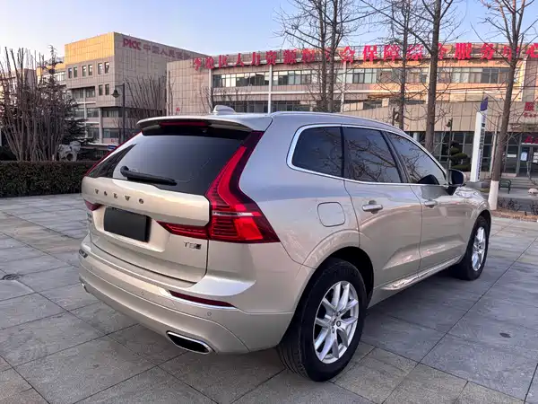Volvo XC60 2021
