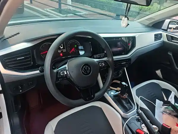 Volkswagen Polo 2022