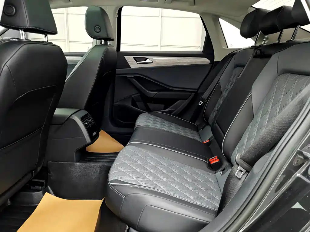 Volkswagen Sagitar 2023